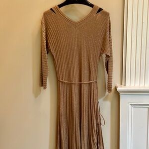 Nic and Zoe dress